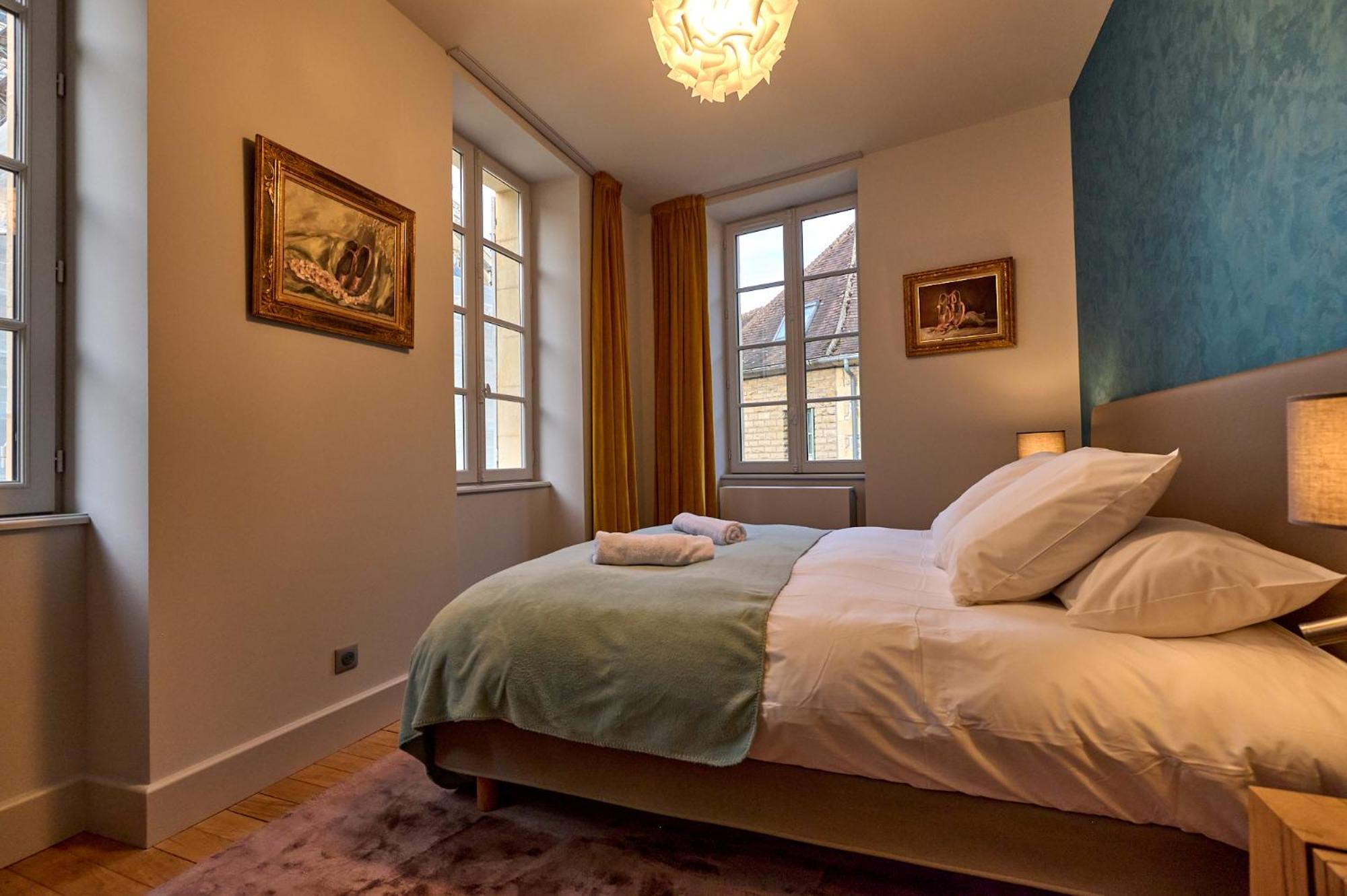 Appartement Montagnon - Les Suites Du Palais - Classe 4 Etoiles, Parking Prive, Vue Cathedrale, 3 Chambres, Primo C0Nciergerie Nevers Eksteriør billede