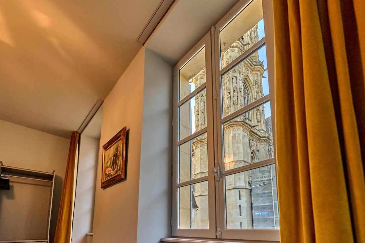 Appartement Montagnon - Les Suites Du Palais - Classe 4 Etoiles, Parking Prive, Vue Cathedrale, 3 Chambres, Primo C0Nciergerie Nevers Eksteriør billede