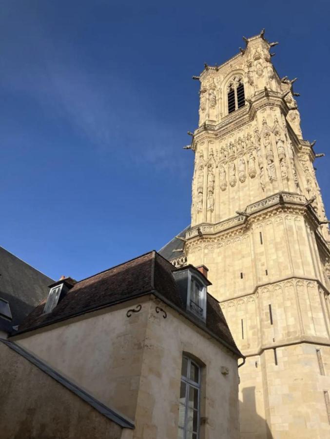 Appartement Montagnon - Les Suites Du Palais - Classe 4 Etoiles, Parking Prive, Vue Cathedrale, 3 Chambres, Primo C0Nciergerie Nevers Eksteriør billede
