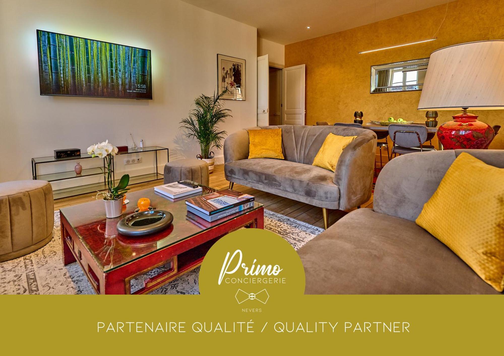 Appartement Montagnon - Les Suites Du Palais - Classe 4 Etoiles, Parking Prive, Vue Cathedrale, 3 Chambres, Primo C0Nciergerie Nevers Eksteriør billede